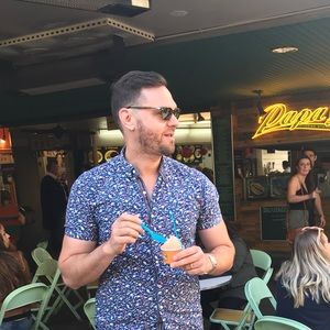 Meet your Posher, Luis